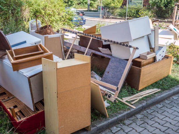Best Attic Cleanout Services  in Muttontown, NY